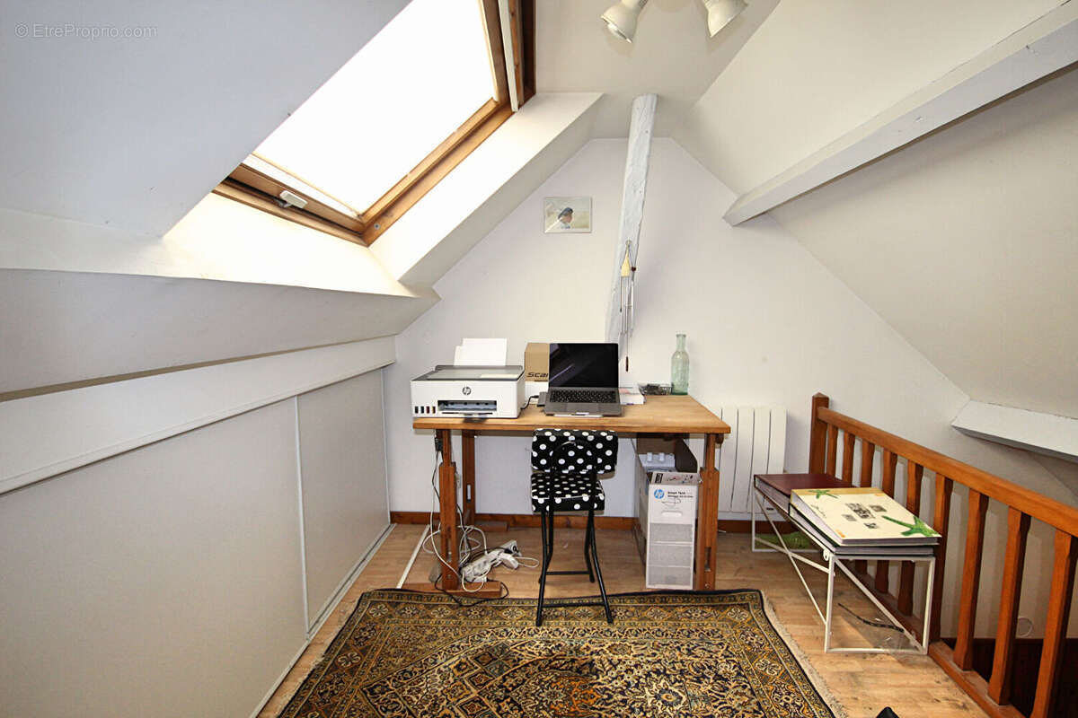 Maison à VERT-LE-PETIT