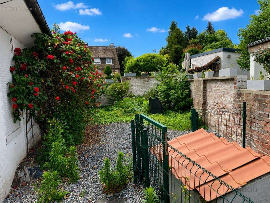 Maison à PRESEAU