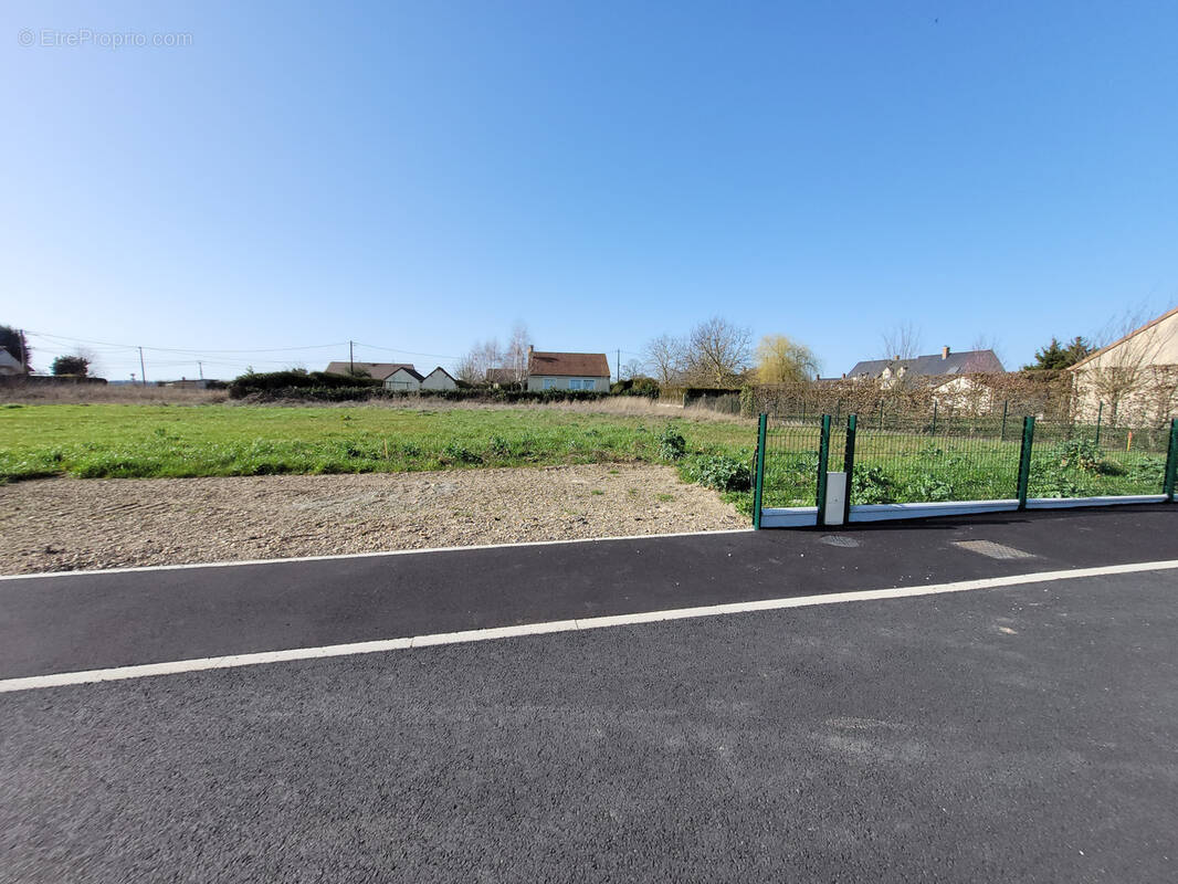 Terrain à ILLIERS-COMBRAY