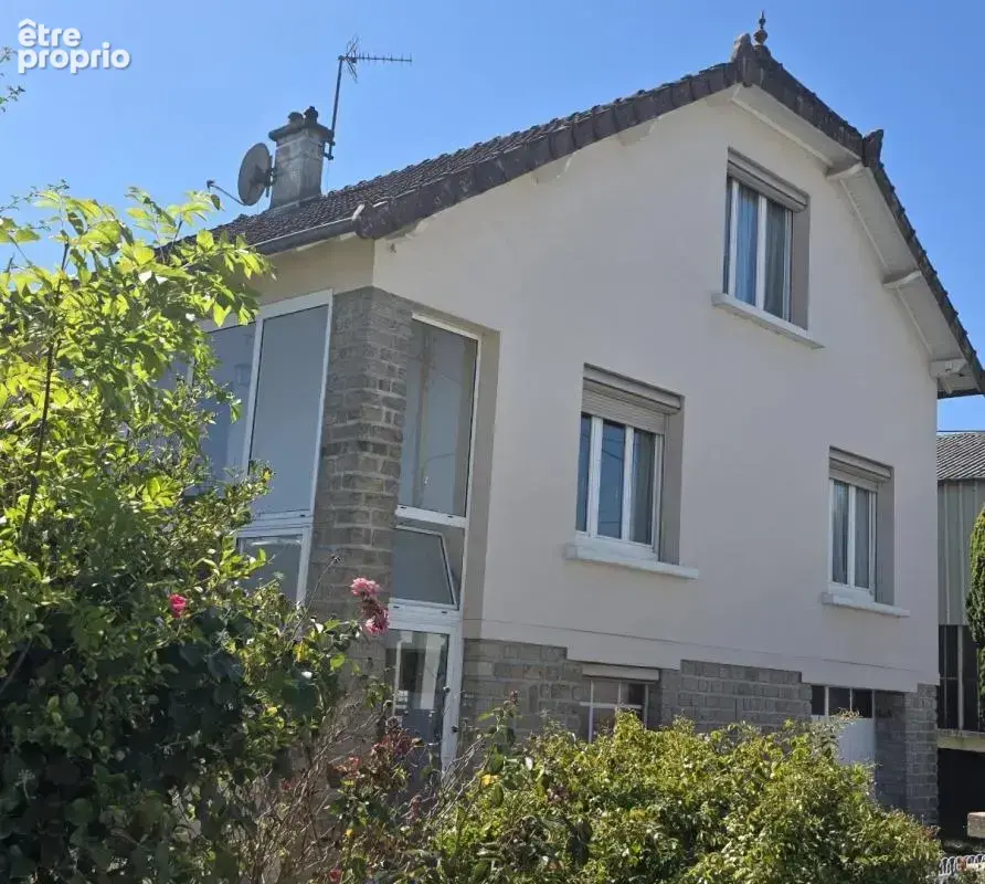 Maison 6 pièces 134 m² à vendre à Dun-Le-Palestel (23800) - photo 2