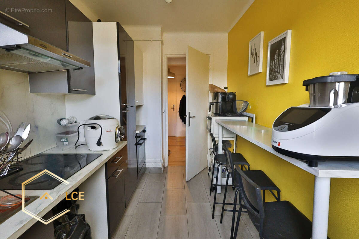 Appartement à CORBEIL-ESSONNES