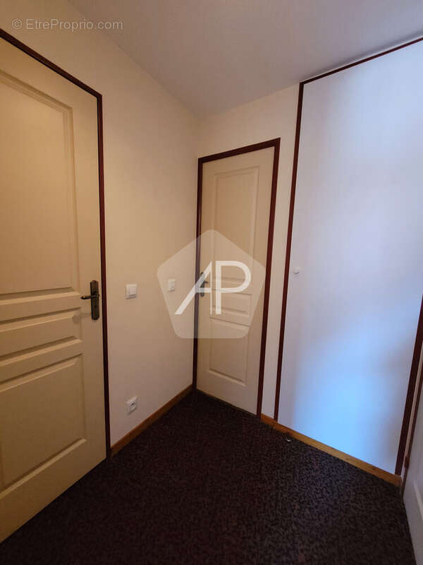 Appartement à LA SALLE-LES-ALPES