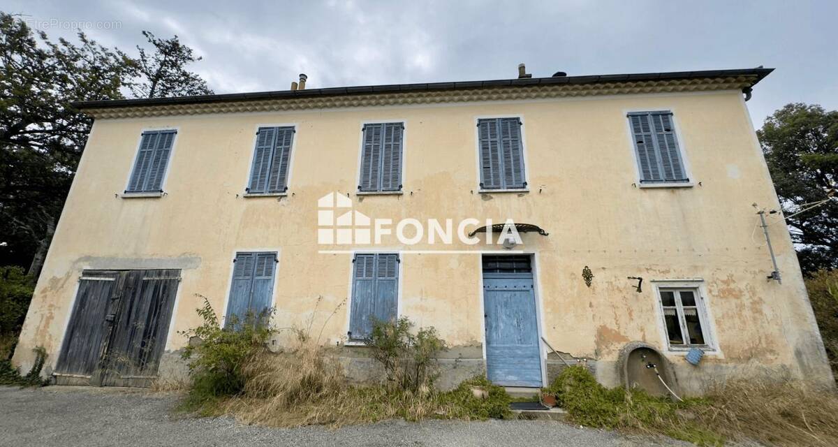 Maison à DRAGUIGNAN