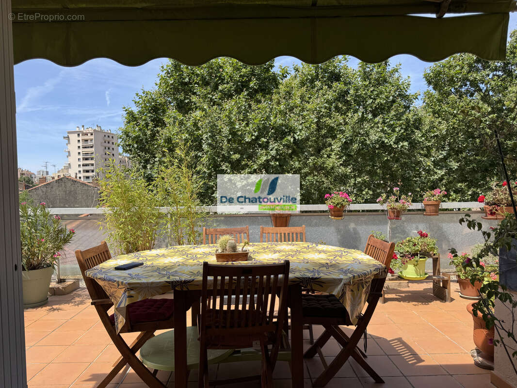 TOULON - T4 dernier étage - Terrasse de 30m2 - photo 3