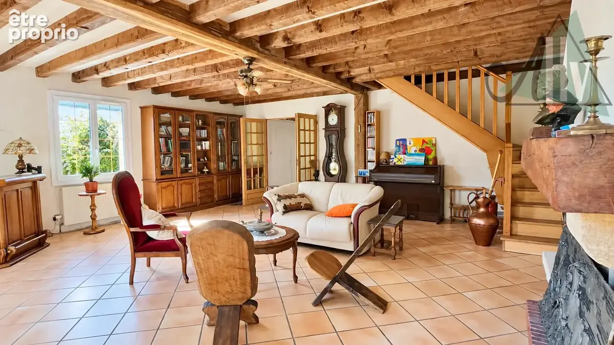 Maison traditionnelle   3 chambres   Terrain 950 m2 - photo 7