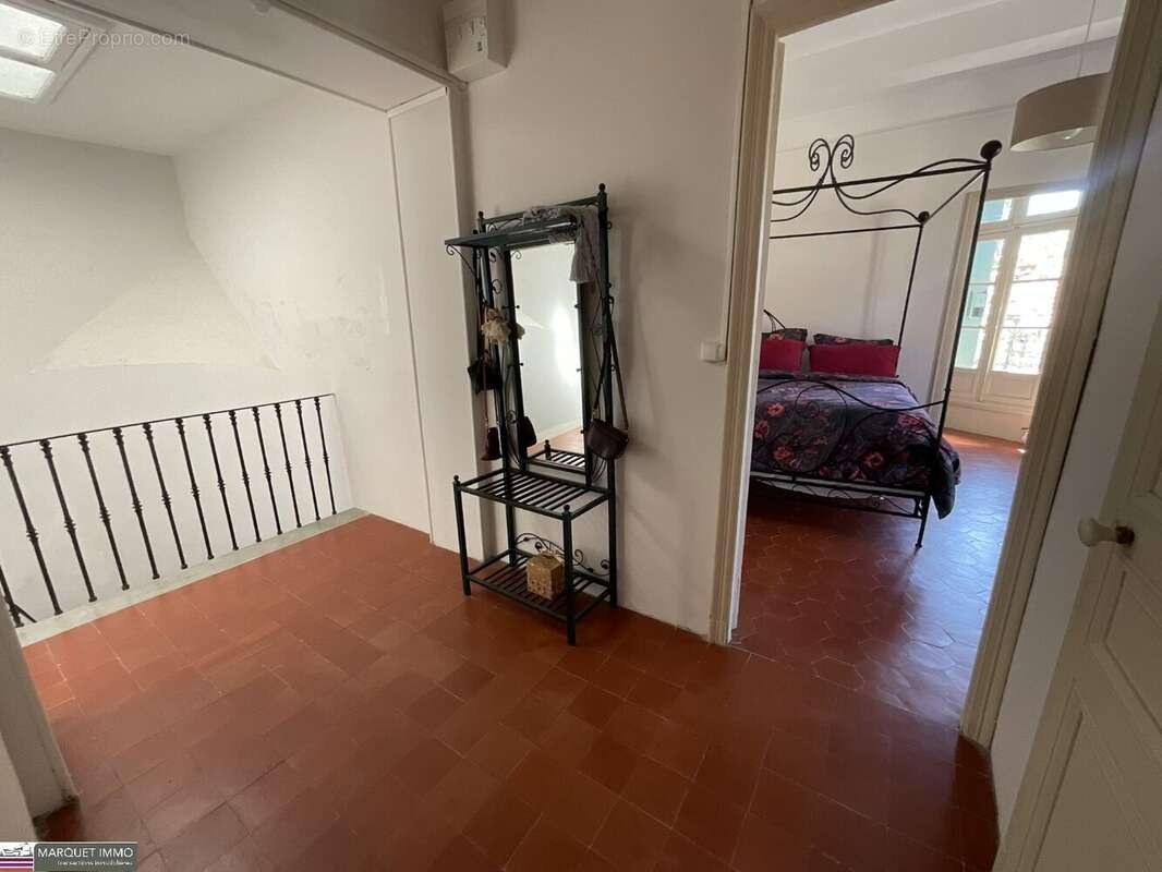 Le charme intemporel d'une Maison de Maitre T6 offrant 176 m² donnant sur patio intimiste avec piscine, nichée au coeur de Corne - photo 27