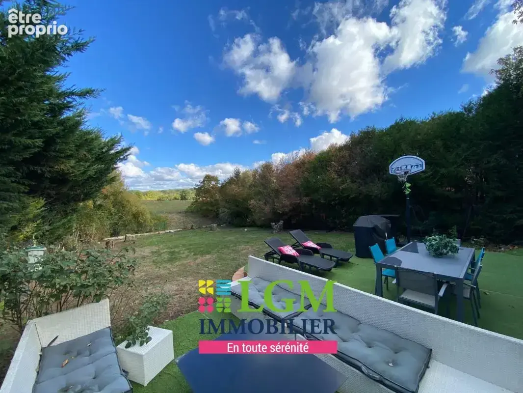 Photo Maison à Saint-Brice-Sous-Foret au prix de 699 000€