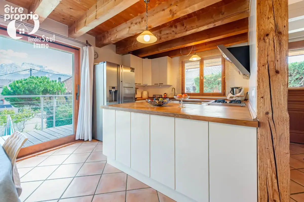 Maison individuelle avec vue dégagée sur les montagnes environnantes. - photo 6