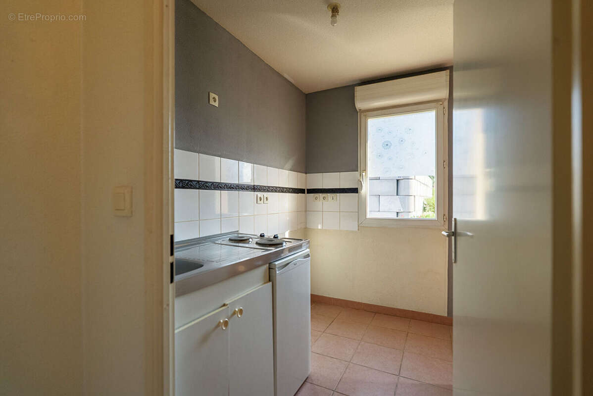 CARCASSONNE - PÉRIPHÉRIE Appartement T2 45m² avec grand balcon et place de parking privative - photo 7