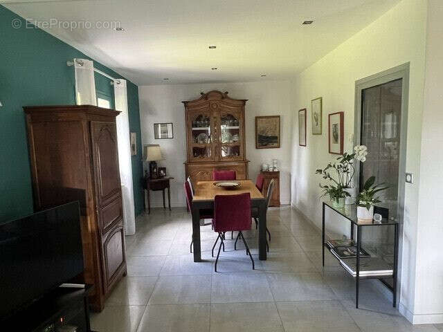Maison 139 m² à Pugny-Chatenod  - photo 2