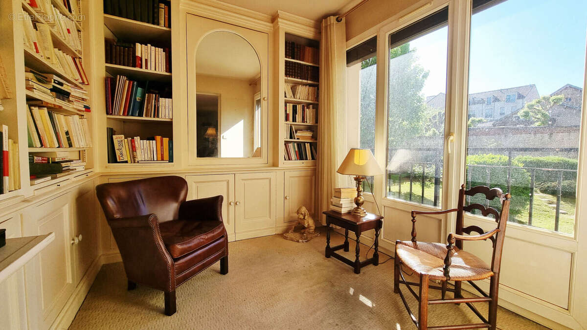 Appartement à MAISONS-LAFFITTE