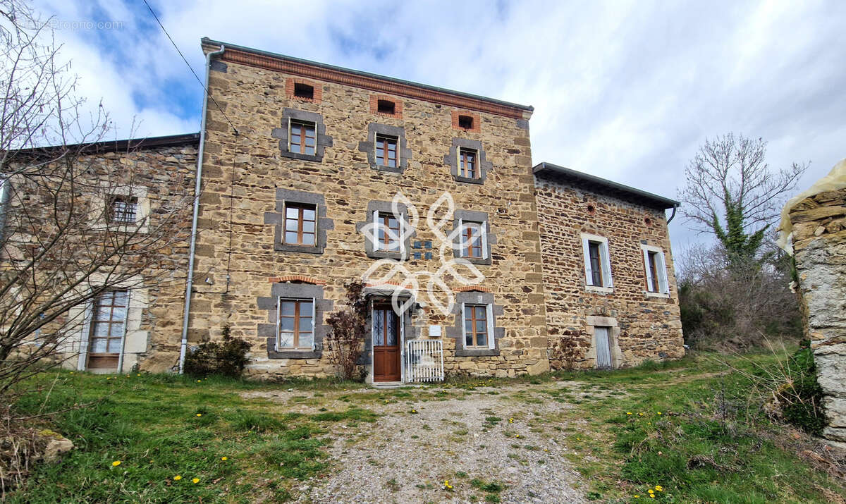 Maison à SAINT-DIDIER-SUR-DOULON