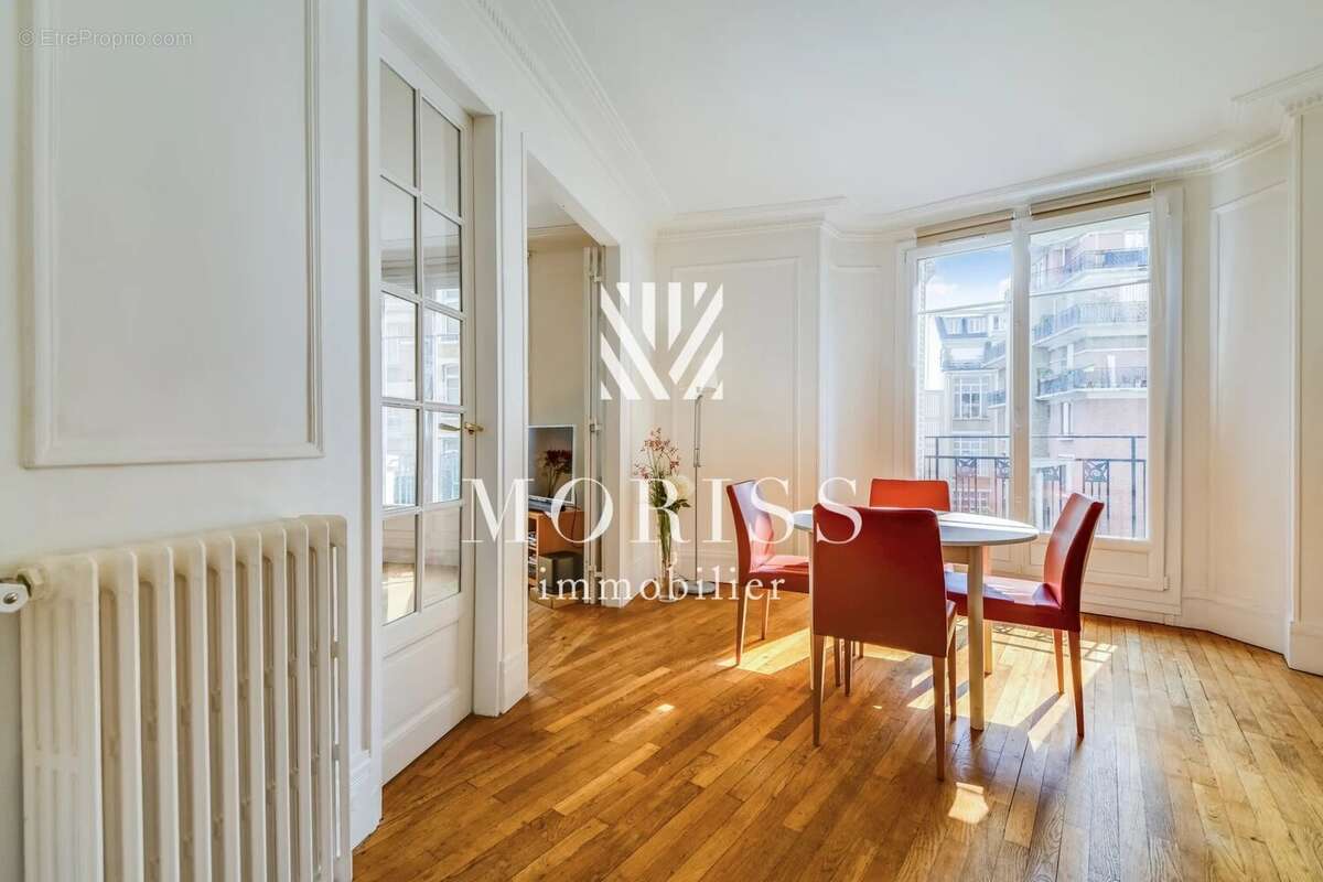 Appartement à PARIS-17E