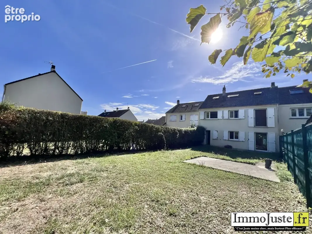 Maison 6 pièces 104 m² à vendre à Elancourt (78990) - photo 4