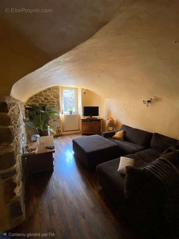 Maison à ALBOUSSIERE