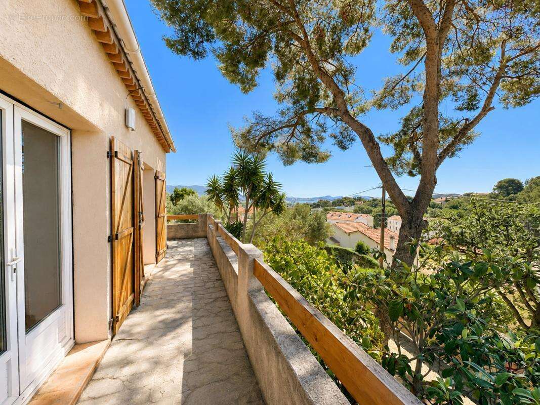 Maison 4 pièces 120 m² à vendre à La Seyne-Sur-Mer (83500) - photo 6