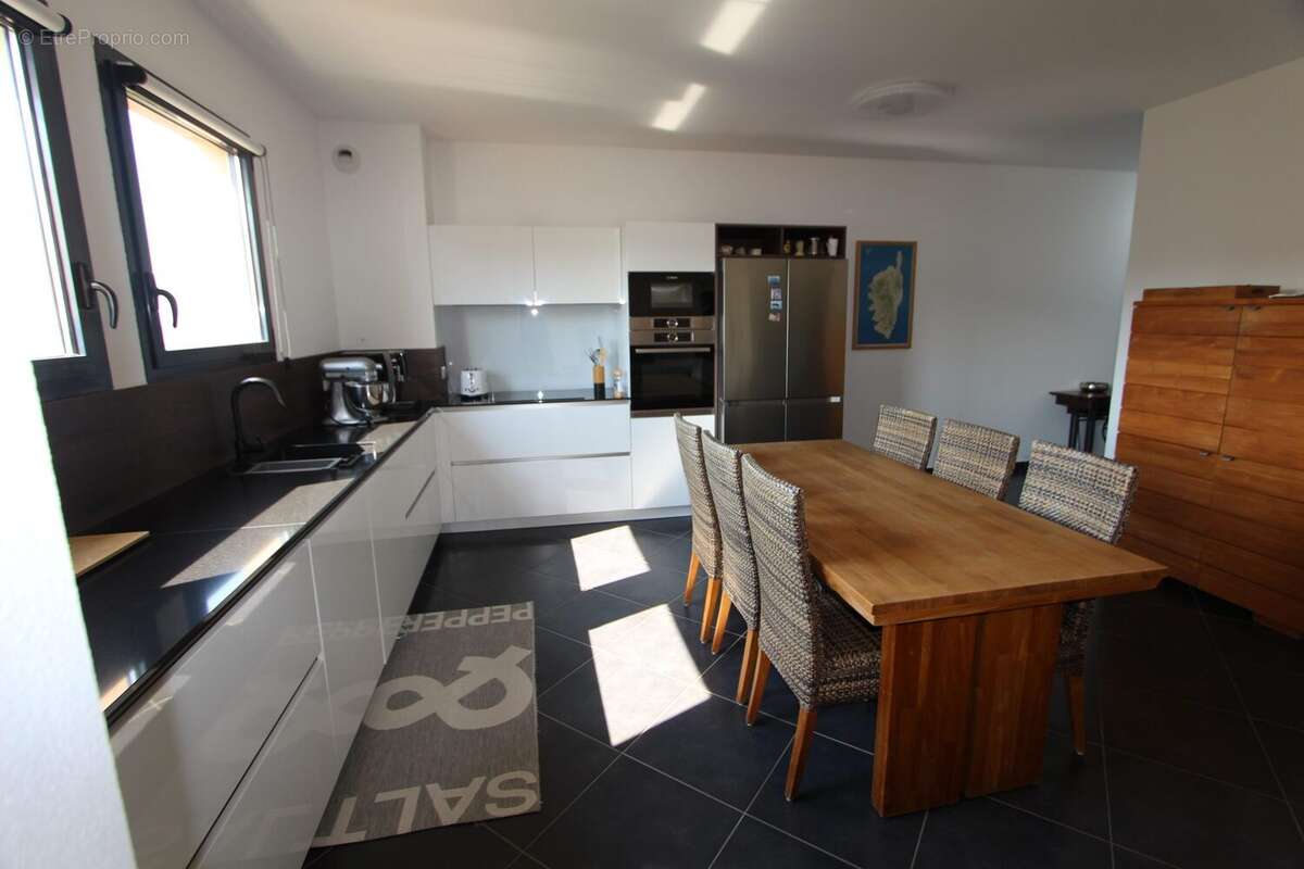 Appartement 69 m² à Ajaccio  - photo 7