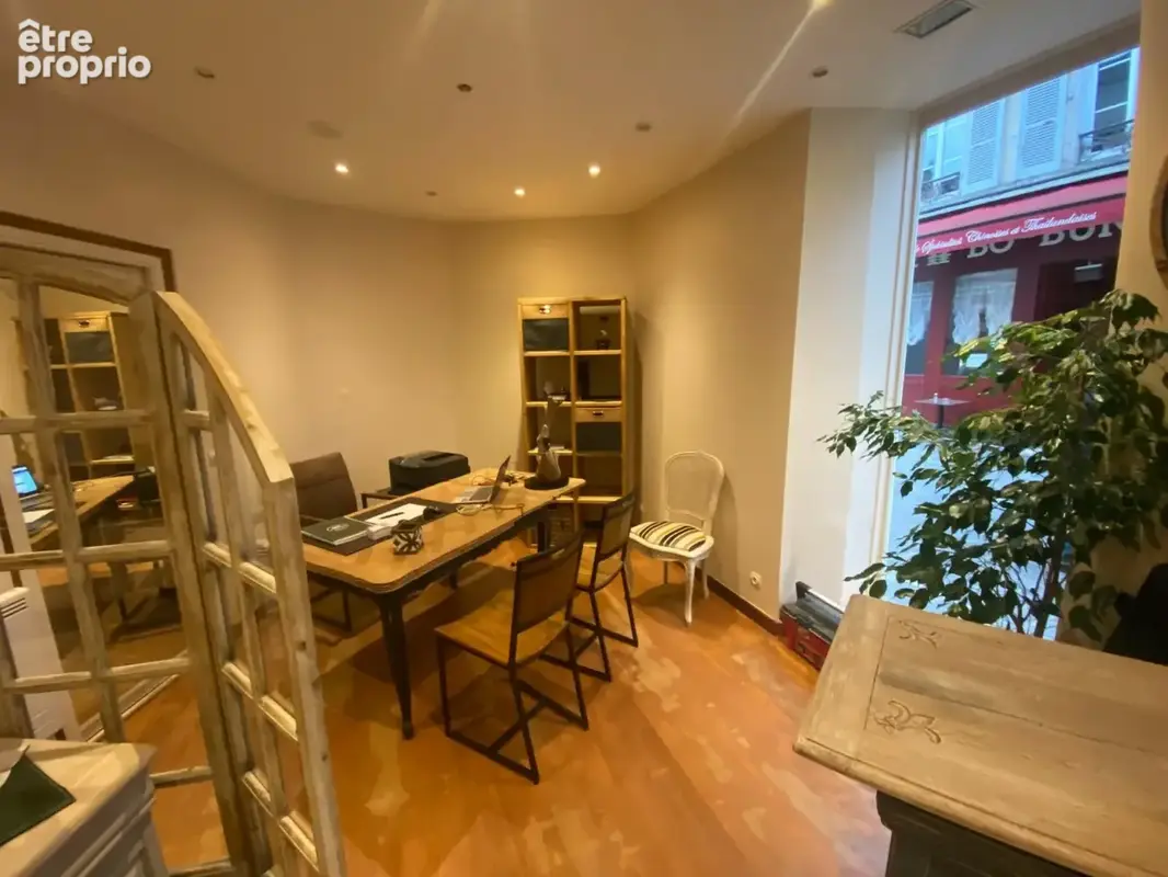 Commerce 38 m² à vendre à Fontainebleau (77300) - photo 3