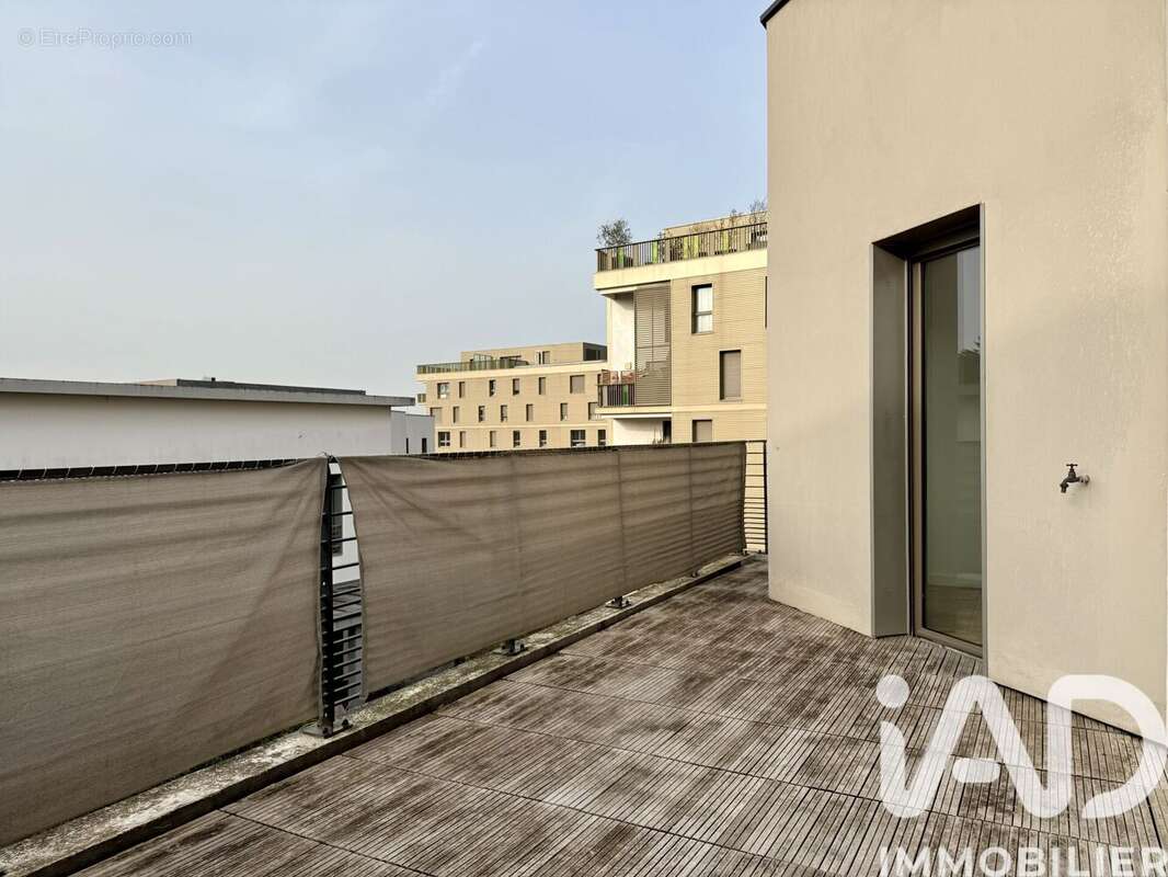 Photo 8 - Appartement à NANTERRE