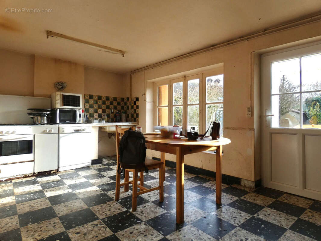 Maison à LONGNY-AU-PERCHE