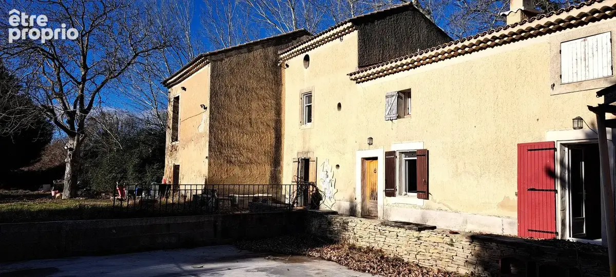 Mas Provencal  - Un potentiel rare à Althen des Paluds - photo 9