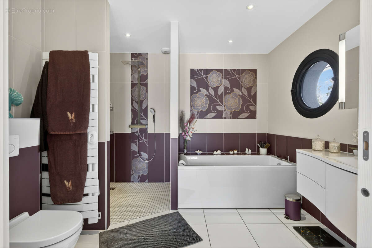 Maison à SAINT-BALDOPH