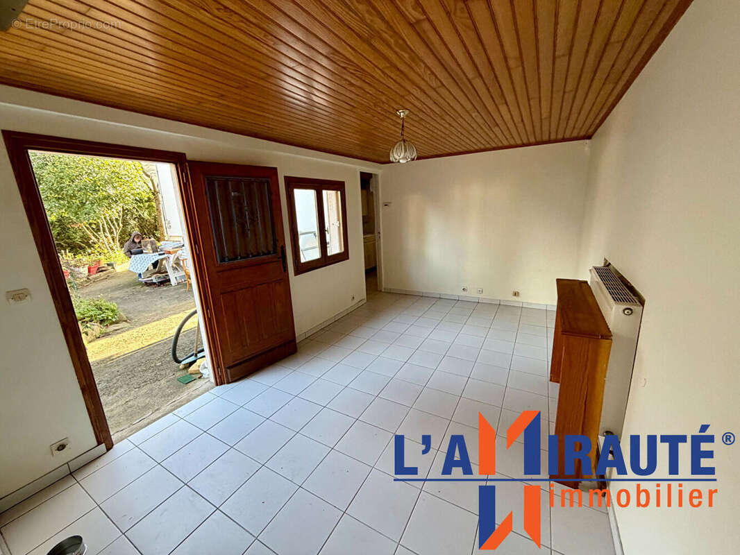 Maison à SARTROUVILLE