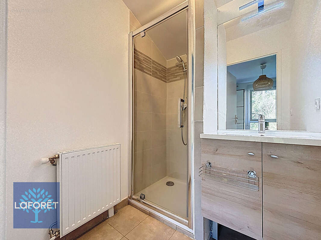 Appartement à CHENNEVIERES-SUR-MARNE