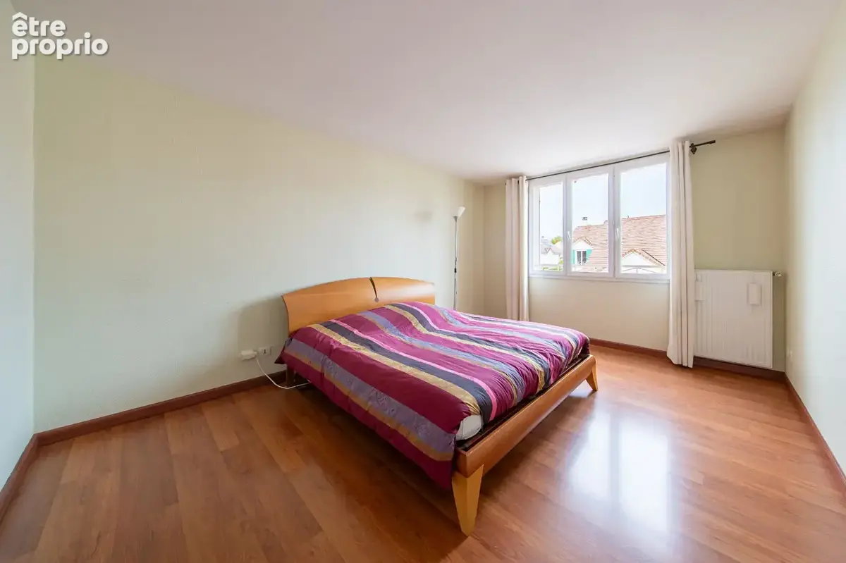 Maison de  8 pieces sur parcelle de 591 m2 - photo 10