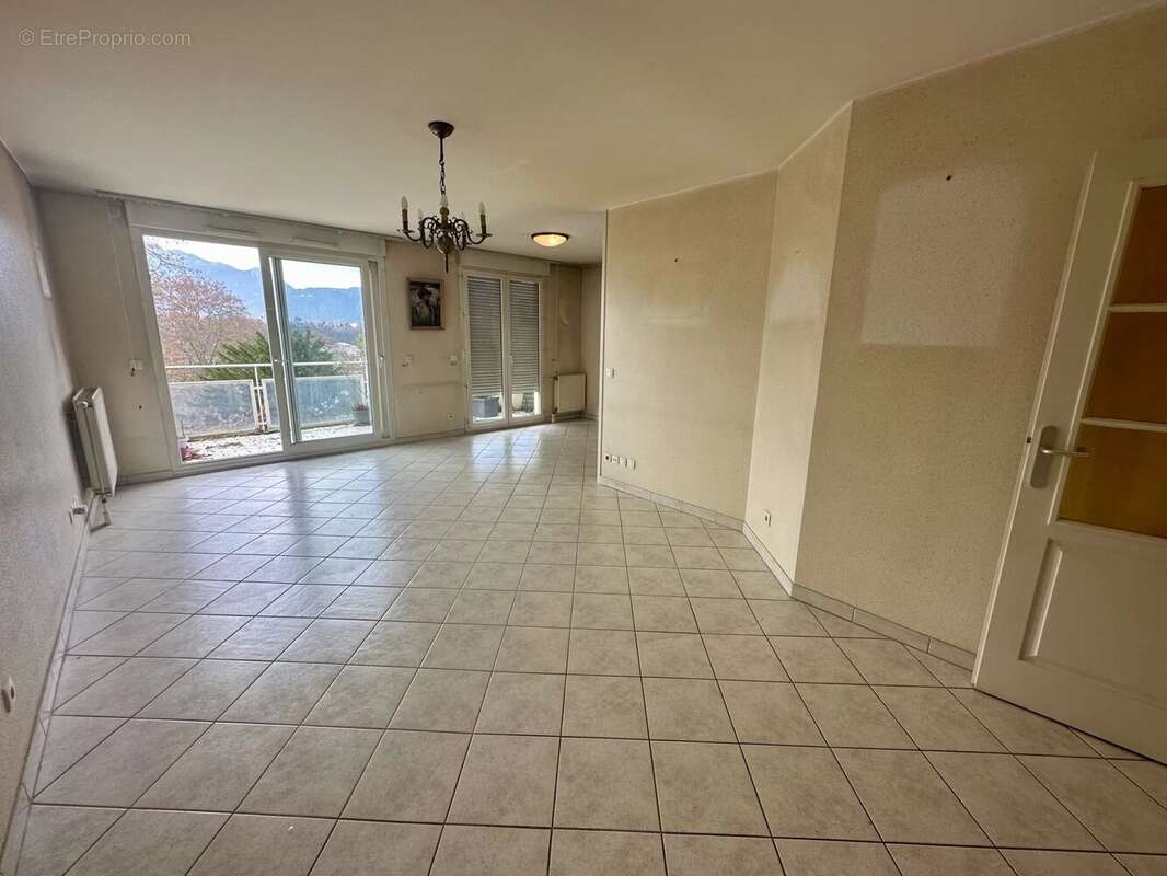 Appartement à AIX-LES-BAINS