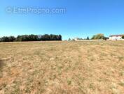 Terrain à PRADINES