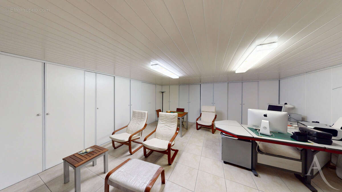 Commerce à MONTREUIL