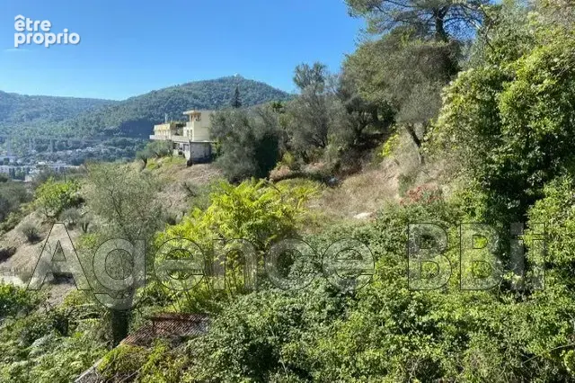 Terrain 1800 m² à Nice  - photo 2
