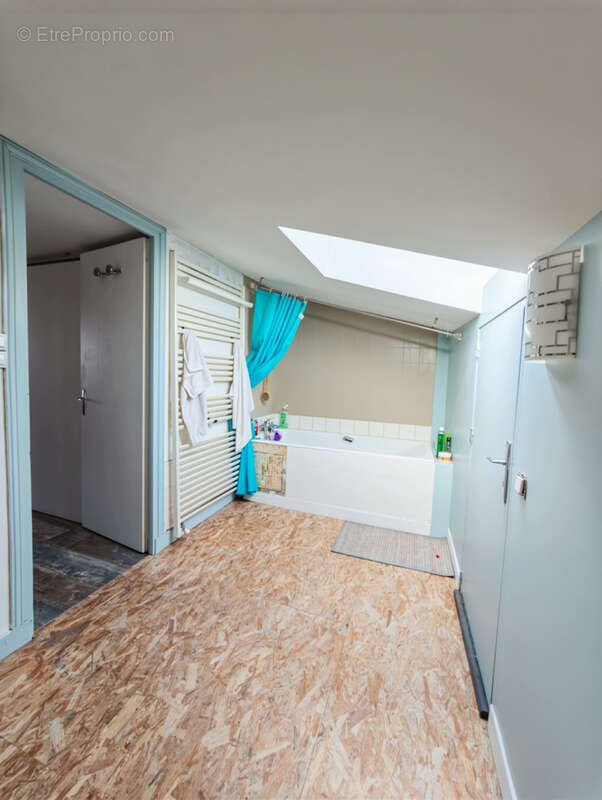 Maison à CHATEAUNEUF-SUR-CHARENTE