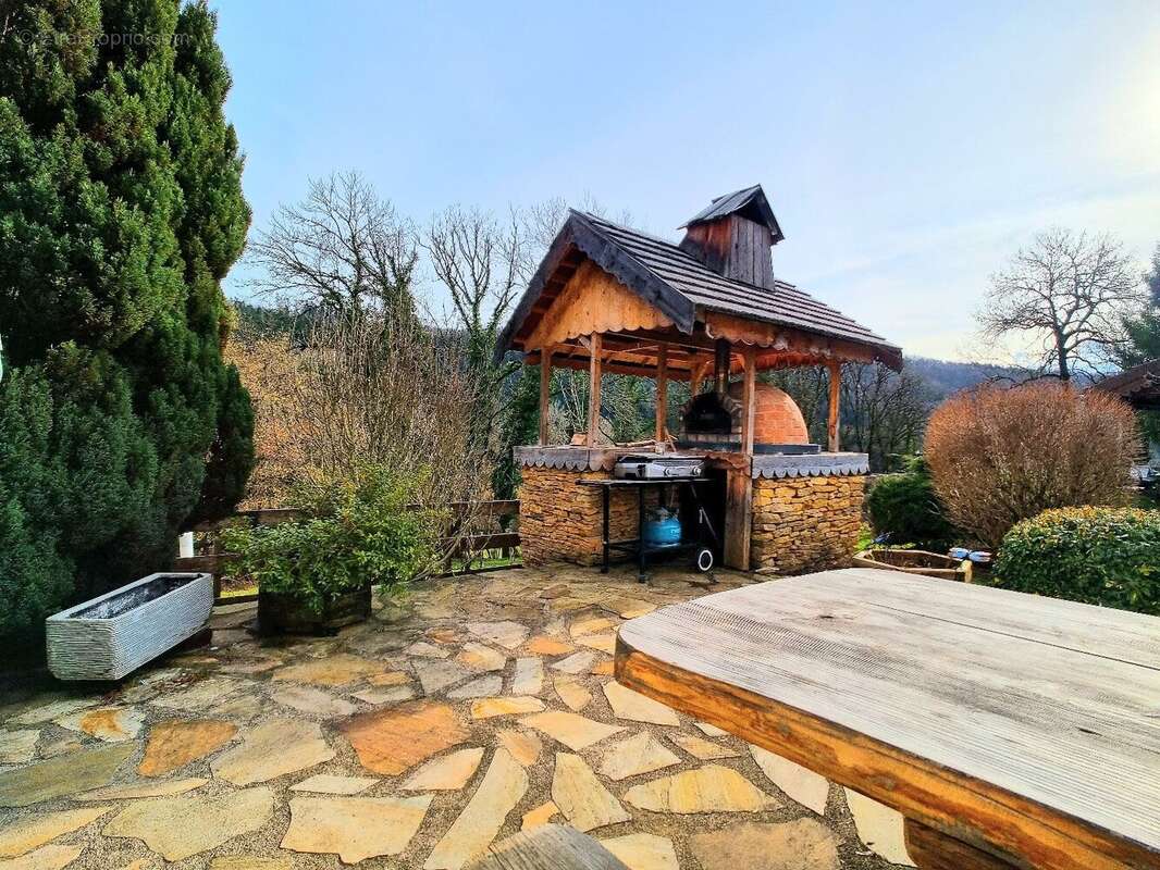 Maison à ATHOSE