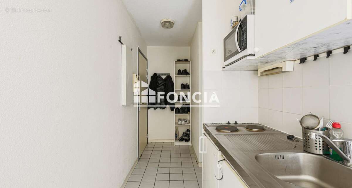 Studio meublé vendu loué – Grenoble Centre – Idéal investisseur - photo 5