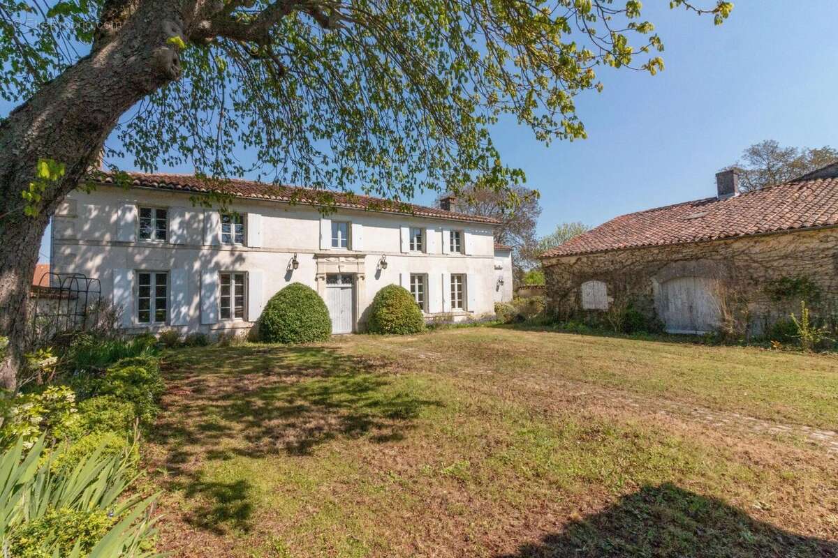 Belle maison de campagne du 18ème siècle - photo 3