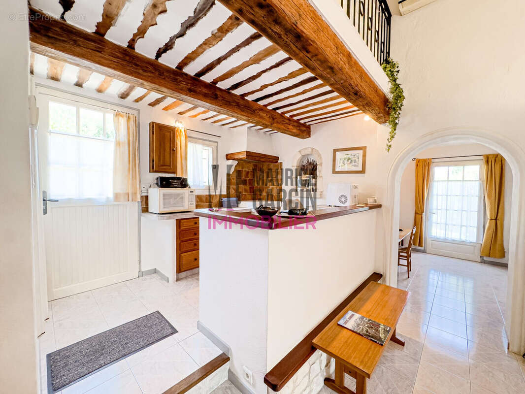 Maison 182 m² à Velleron  - photo 9