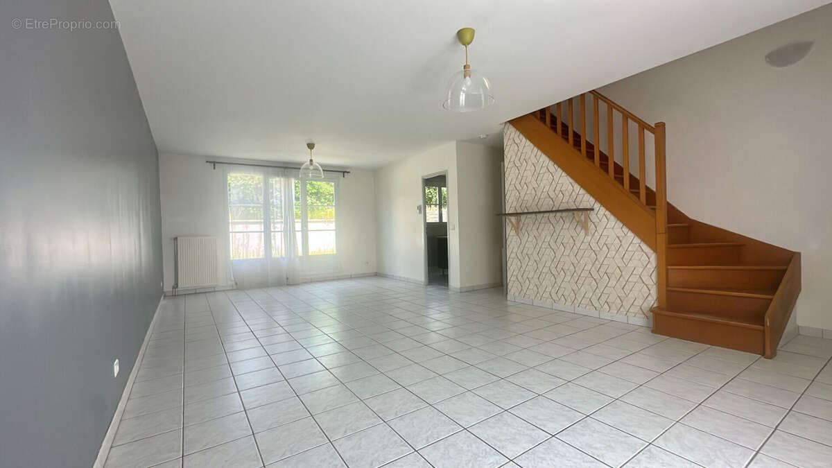 Maison 95m² à linas - photo 3