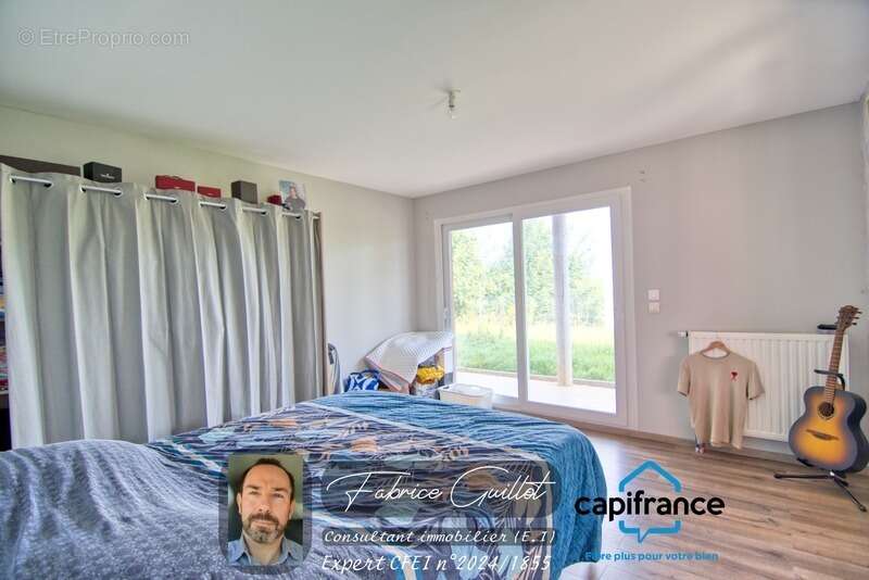 Doubs (25), à vendre Besançon, Les Montboucons, Maison 235 m2 ( T4 + T3 ) + terrain de 669 m2 - photo 22
