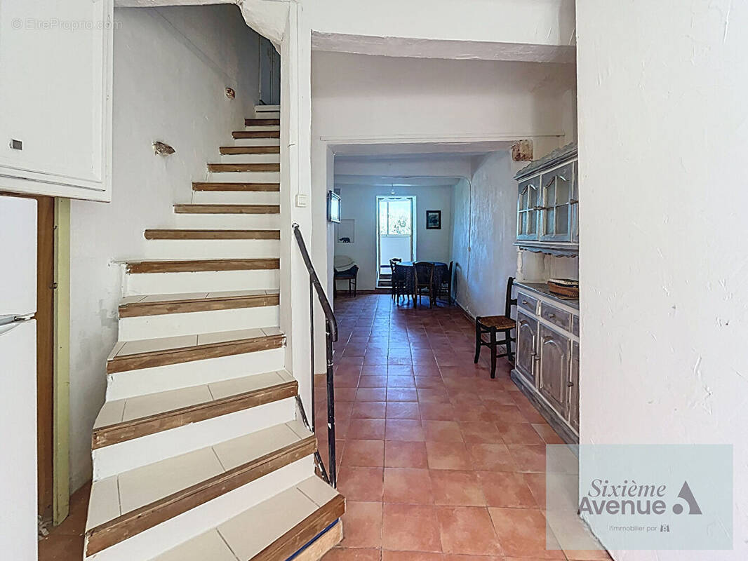 Maison à SIX-FOURS-LES-PLAGES