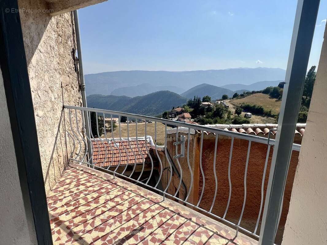 Appartement 58 m² à Toudon  - photo 4