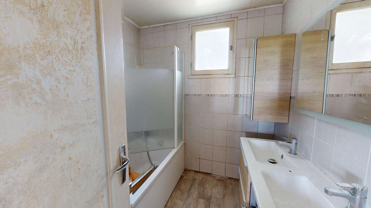 Maison à JOUET-SUR-L'AUBOIS