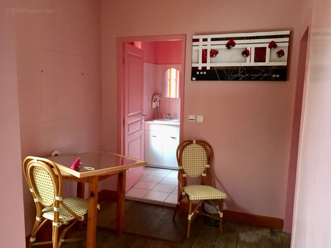 Commerce à SAINT-JUNIEN