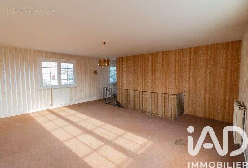 Photo 6 - Maison à CHAMPAGNE-LES-MARAIS