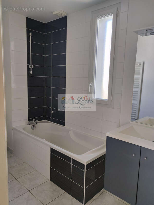 Maison à SAINTE-LUCE-SUR-LOIRE