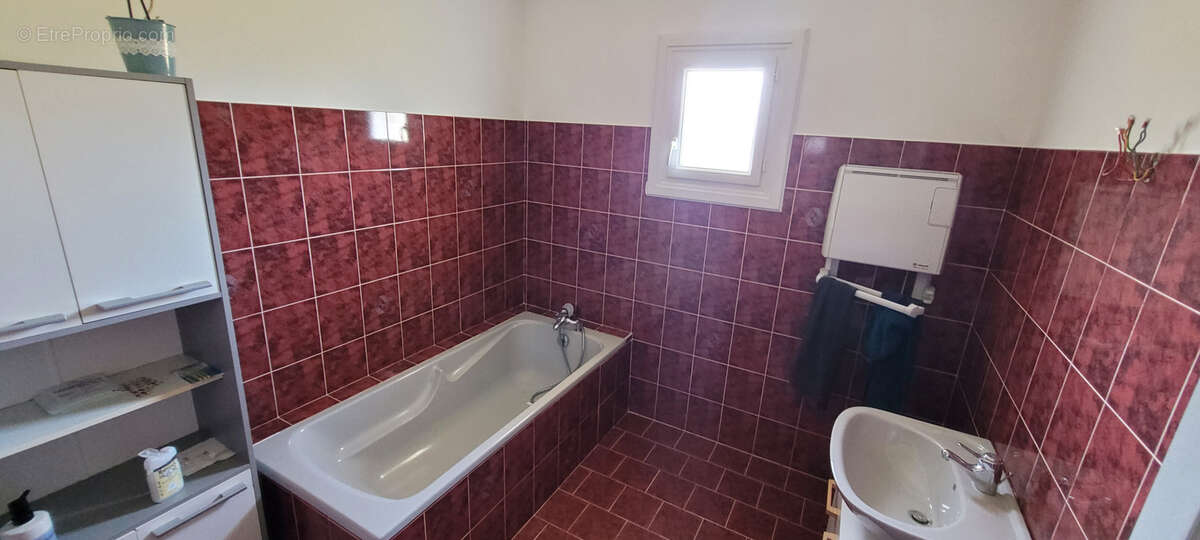 maison de plain-pied 4 chambres sur 2700m2 de terrain - photo 12