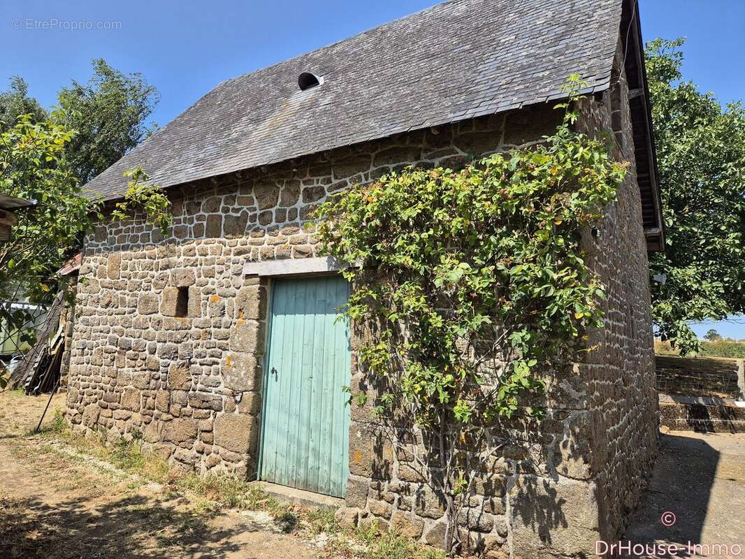 Maison 103 m² à Gorron  - photo 5