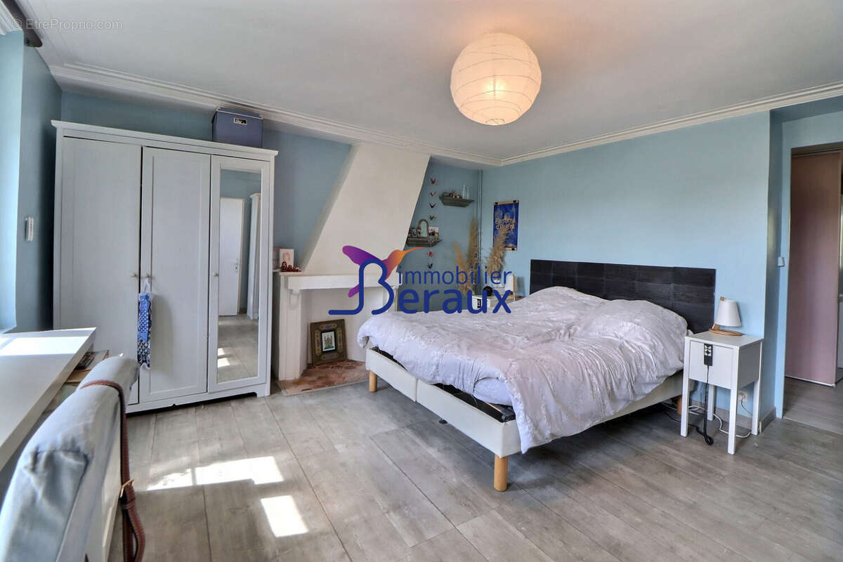 Maison 158 m² à Val-De-La-Haye  - photo 8