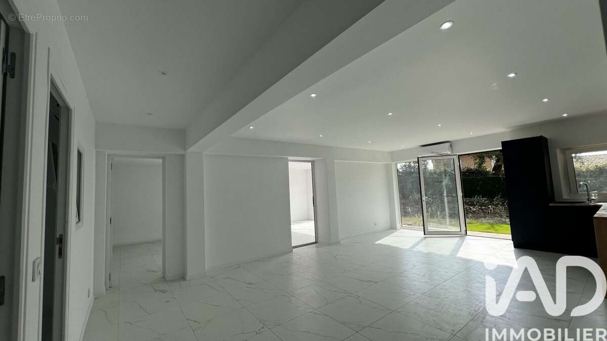 Photo 5 - Maison à VALBONNE